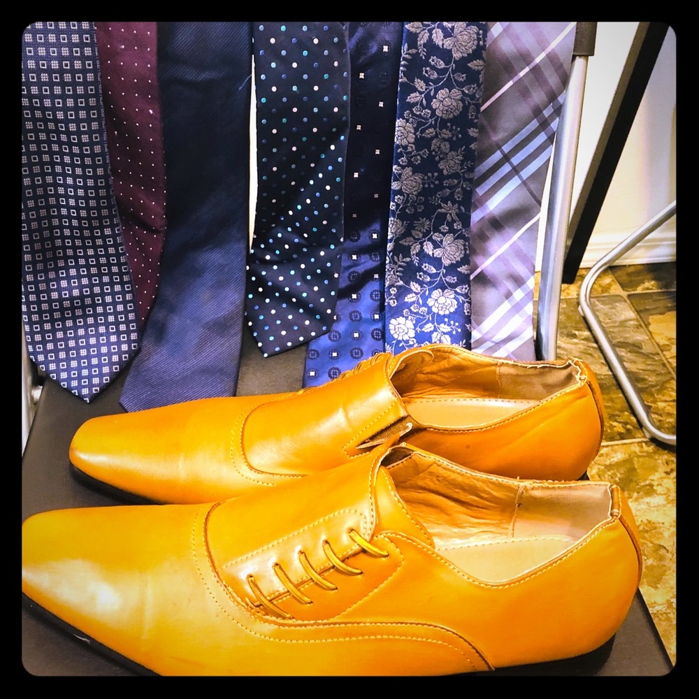 Big and tall men's dress clothes